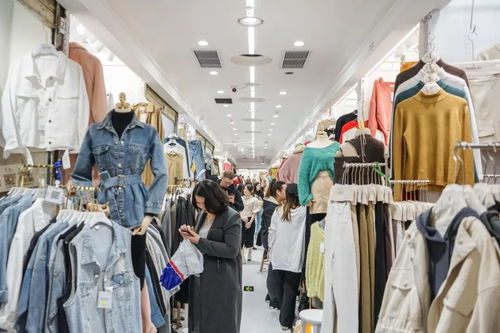 廣州三大服裝批發(fā)市場(chǎng)年末清倉(cāng)季 韓劇同款低至20元，快來(lái)?yè)屬?gòu)！