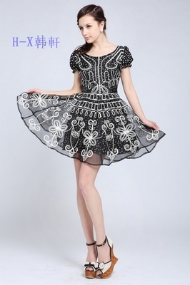 一代品牌服裝批發(fā)市場(chǎng)全解析 價(jià)格、樣品與庫(kù)存尾貨信息